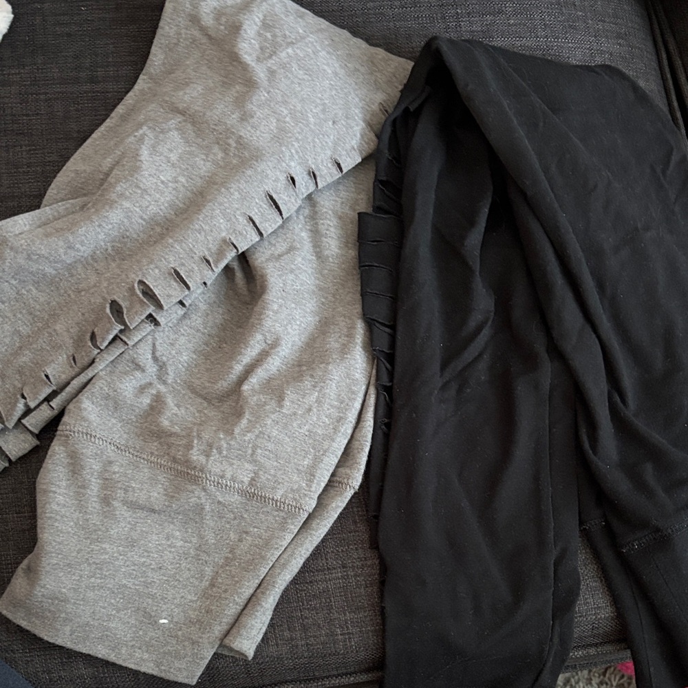 AERIE black & grey leggings with slits
